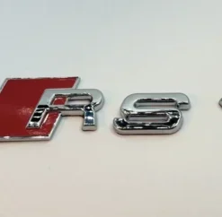 Audi RS1 emblem bak