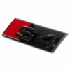 Svart Audi modellbeteckning S4 Grill emblem