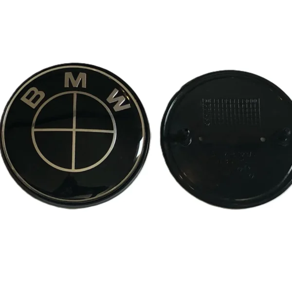 BMW emblem 82mm svart bas, svart design