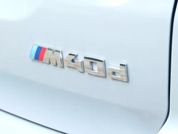 Bmw Modellbeteckning M40d Krom Motorkod M40d emblem