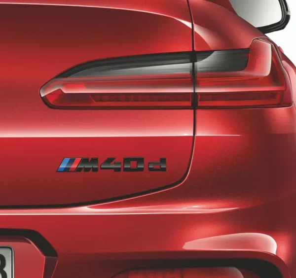 Bmw Modellbeteckning M40d Svart Motorkod M40d emblem