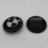 Emblem 82mm Svart Vit (Svart bas) till Bmw