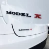 Tesla Model X emblem Svart (Röd X) - Bild 2