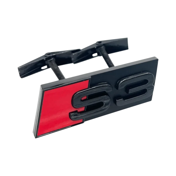 Svart Emblem Audi S3 till grillen