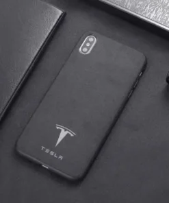 Tesla Alcantara Mobilskal