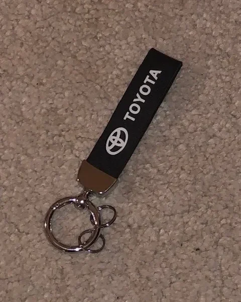 Toyota nyckelring nyckelhänge läder