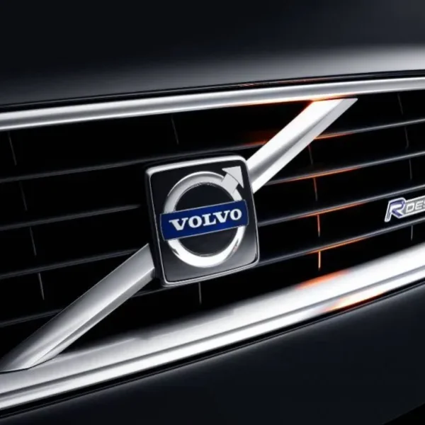 Volvo R Design logo grill