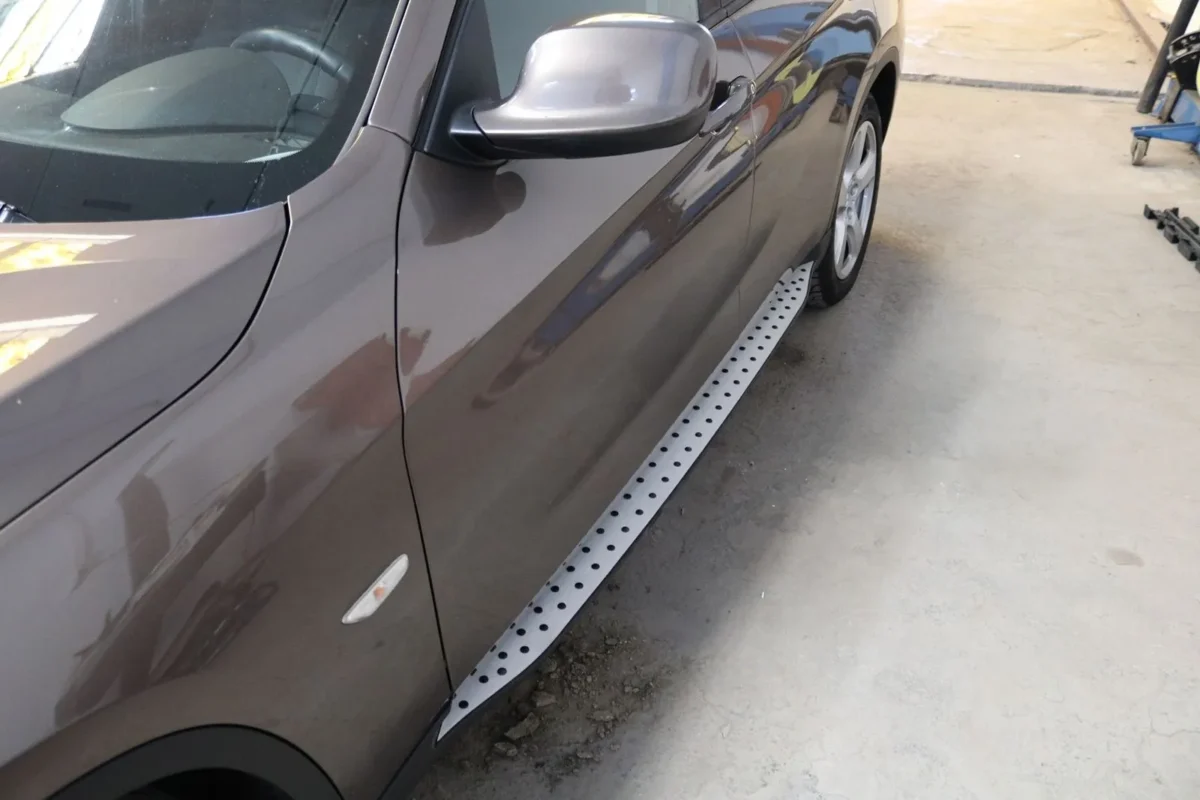 Sidesteps Insteg BMW X1 E84